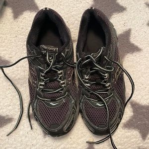 Saucony Tennis Shoes